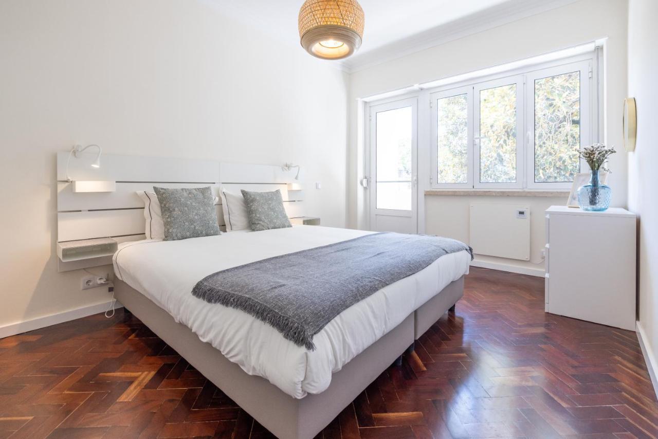 Casa do Largo - cozy apartment in the city center Lisbona Esterno foto