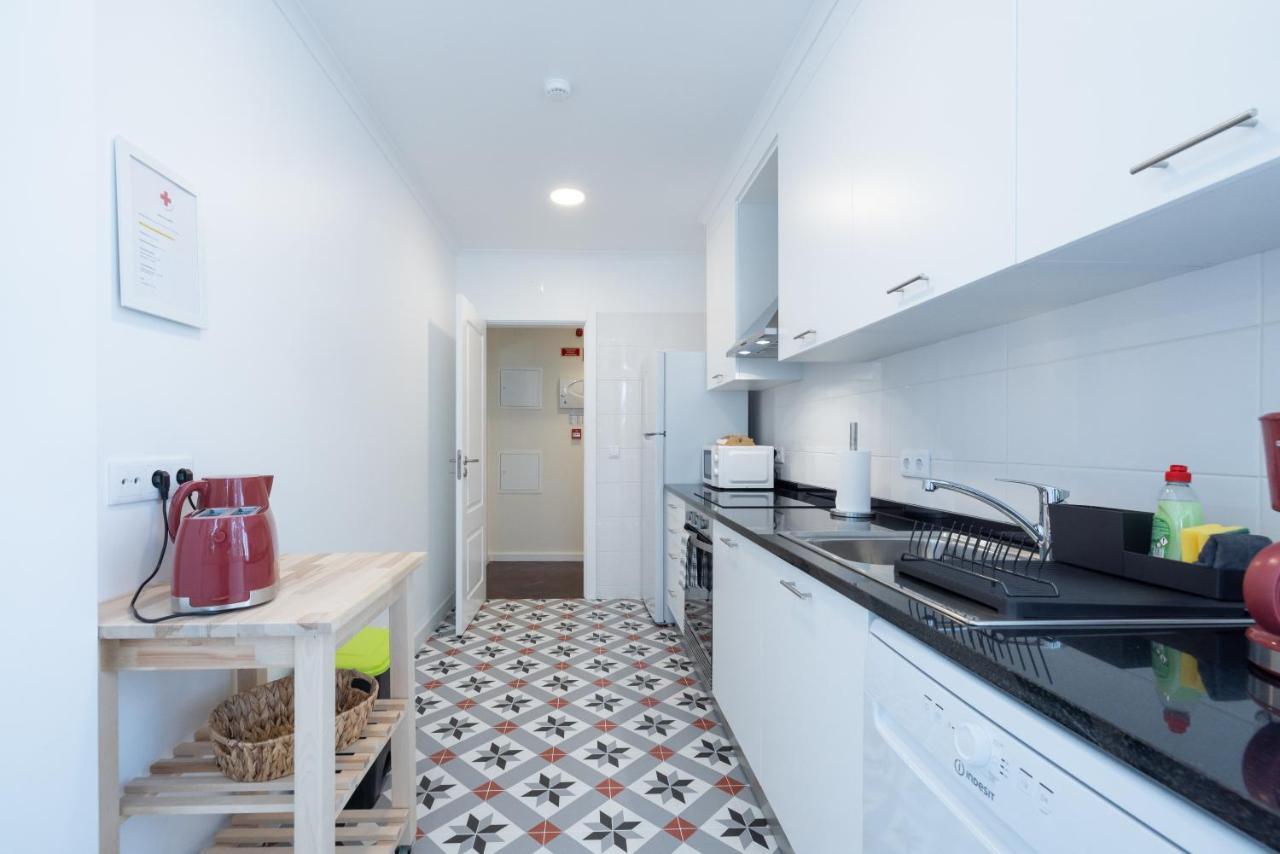 Casa do Largo - cozy apartment in the city center Lisbona Esterno foto